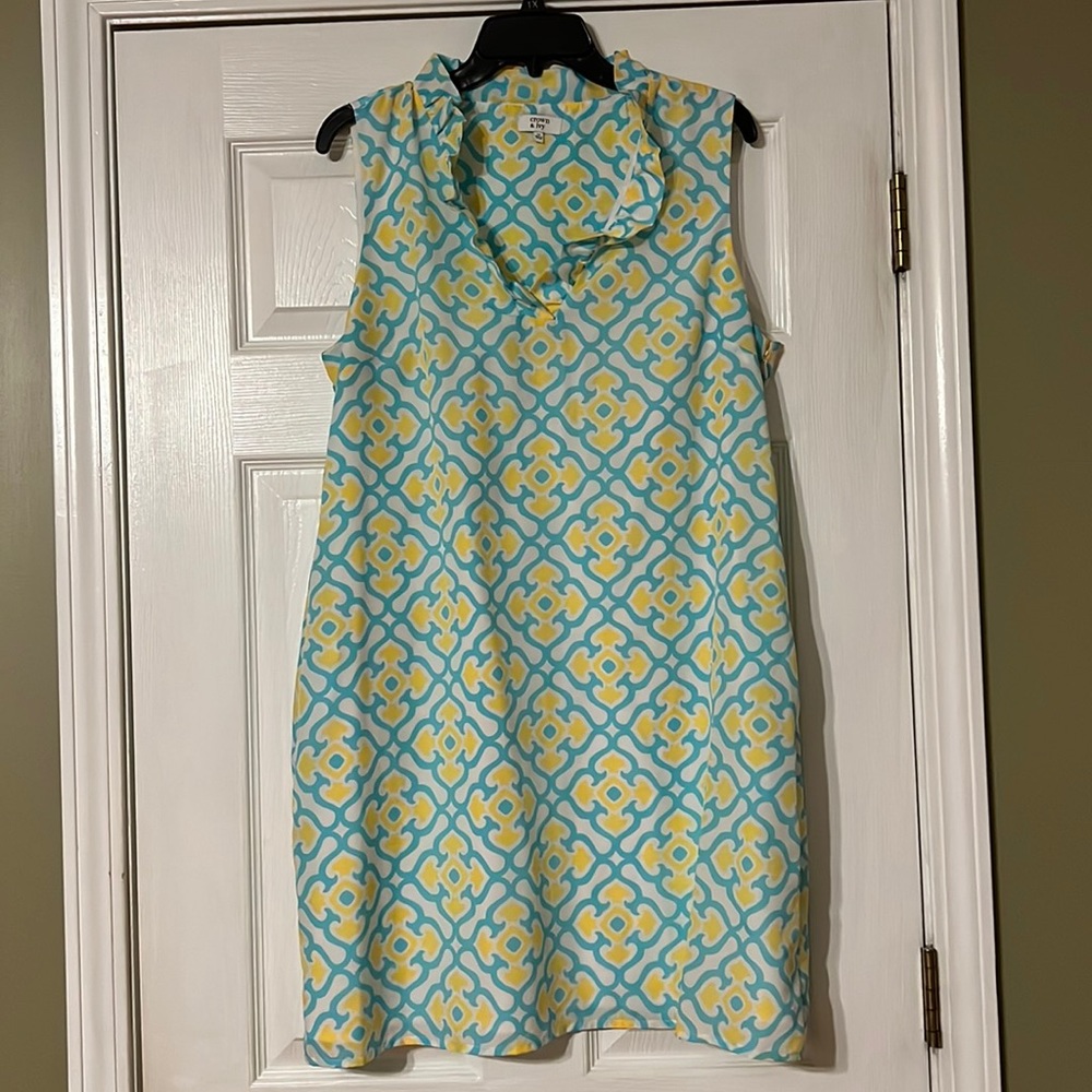 Crown & ivy size 16 dress